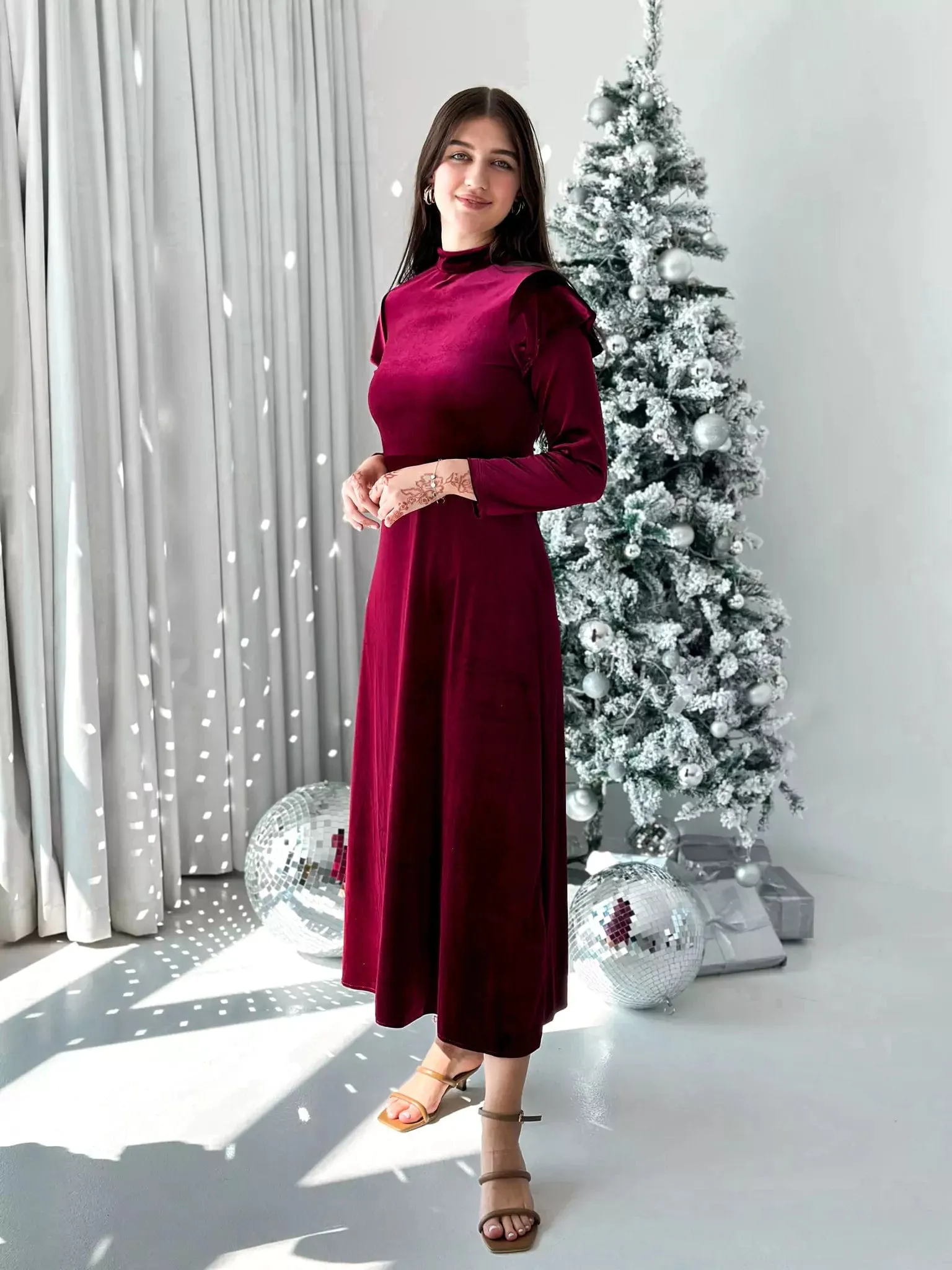 Hope Velvet Dress - Plum